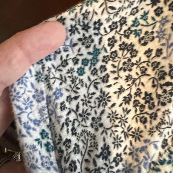 Lucky Brand Silver Cream Relaxed T-Shirt - Picture 6 of 8